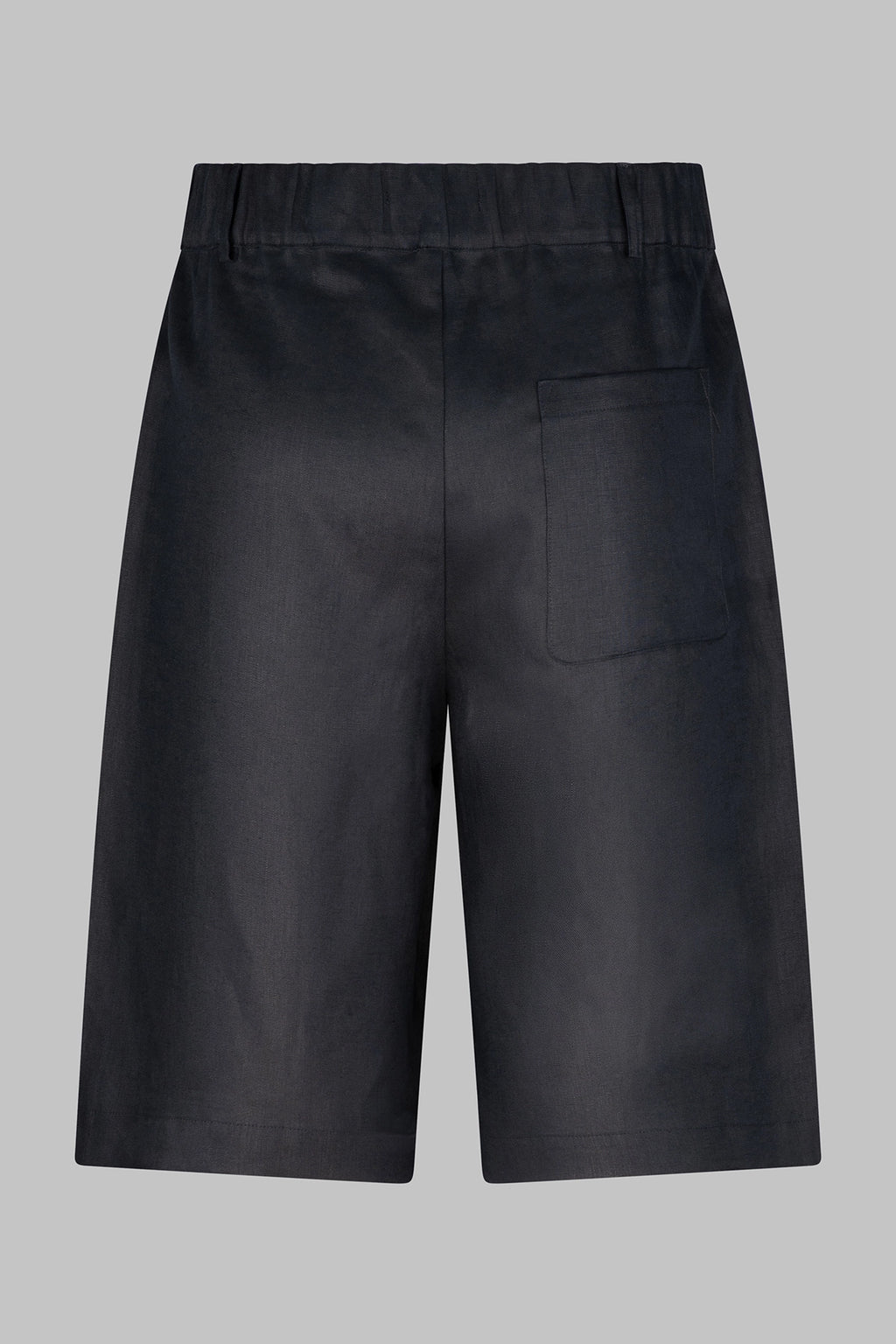 OVERSIZED EUROPEAN LINEN SHORTS - BLACK