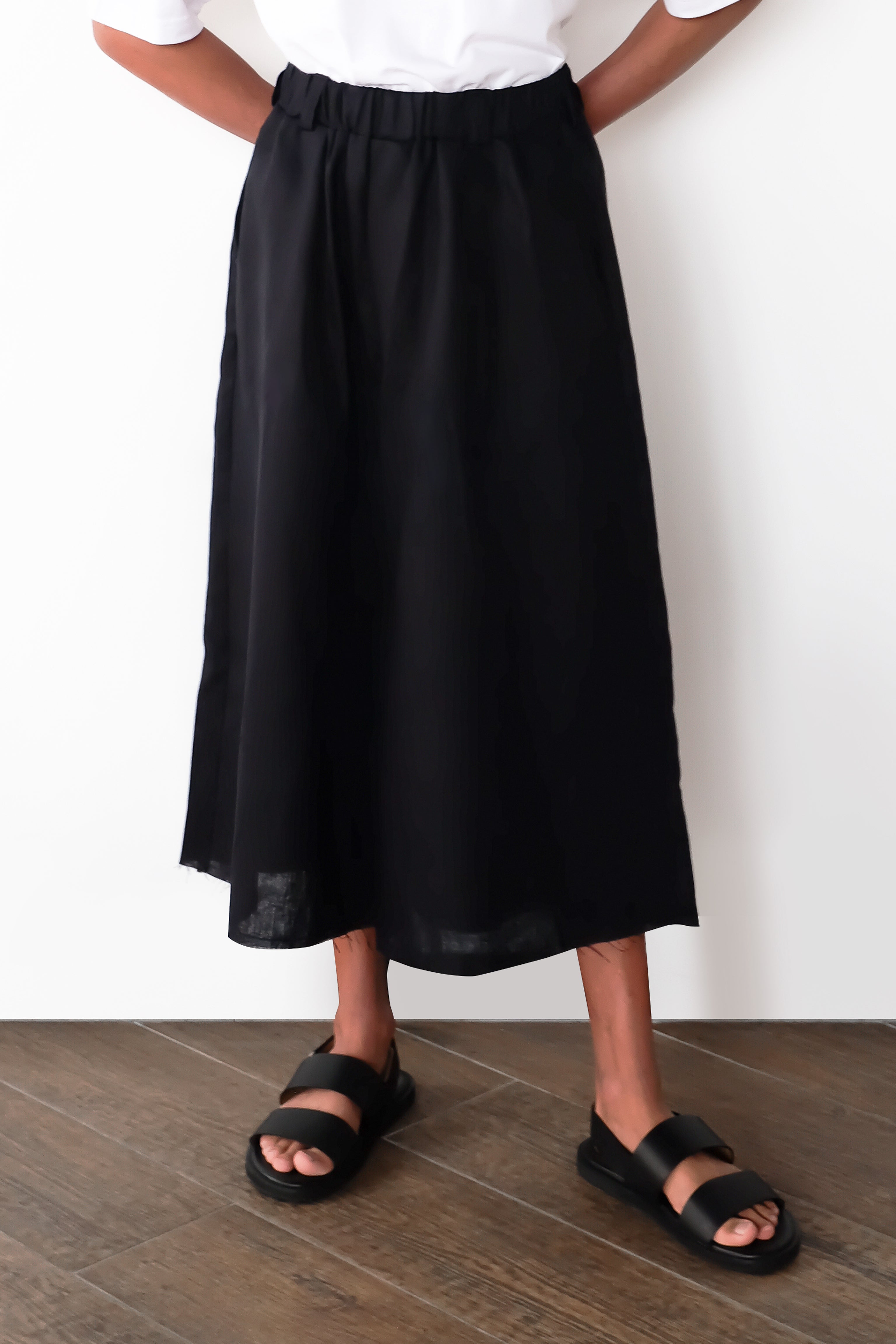 European Linen Wide Leg Pant – Black