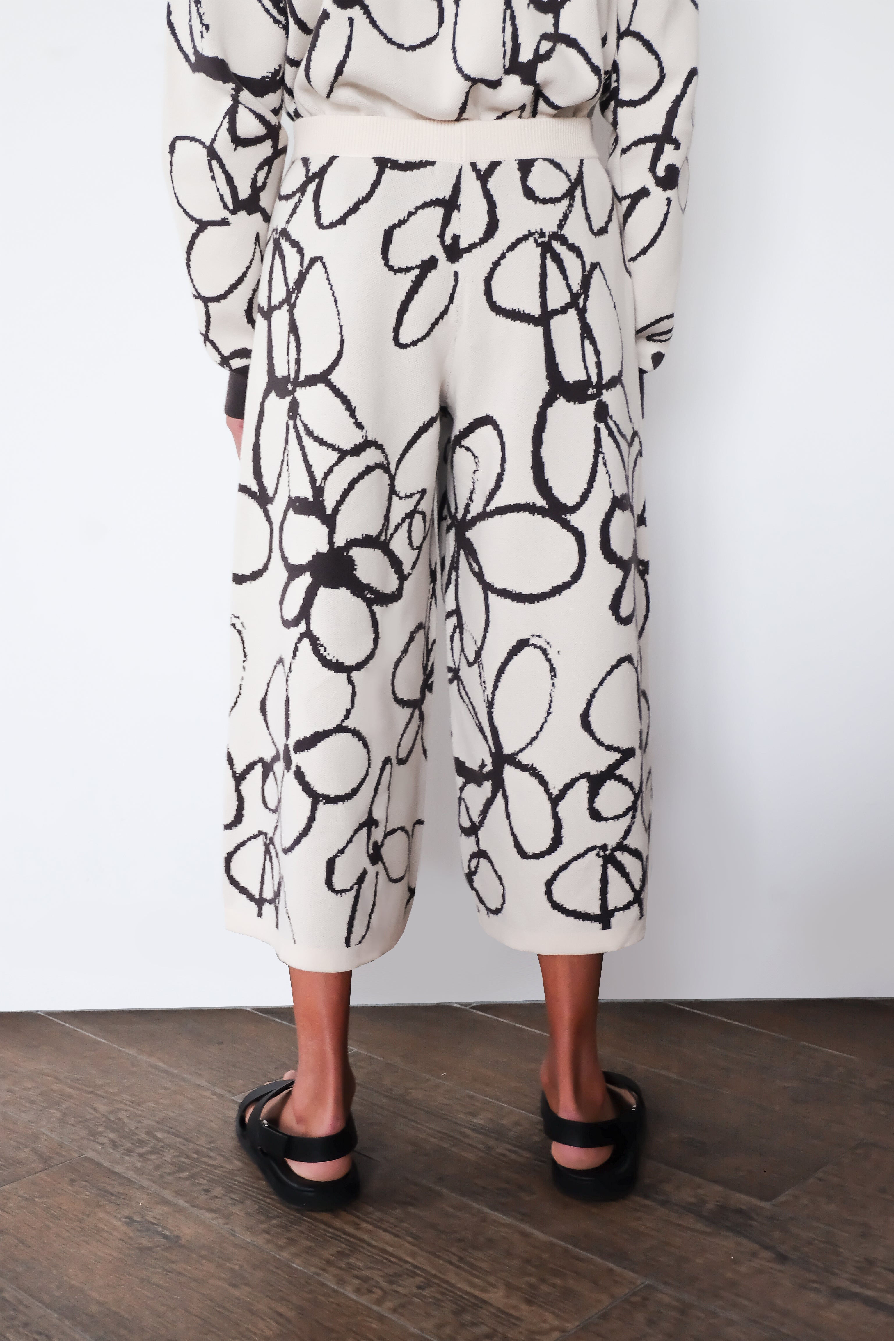 Rotten Flowers Knit Culottes – Ivory