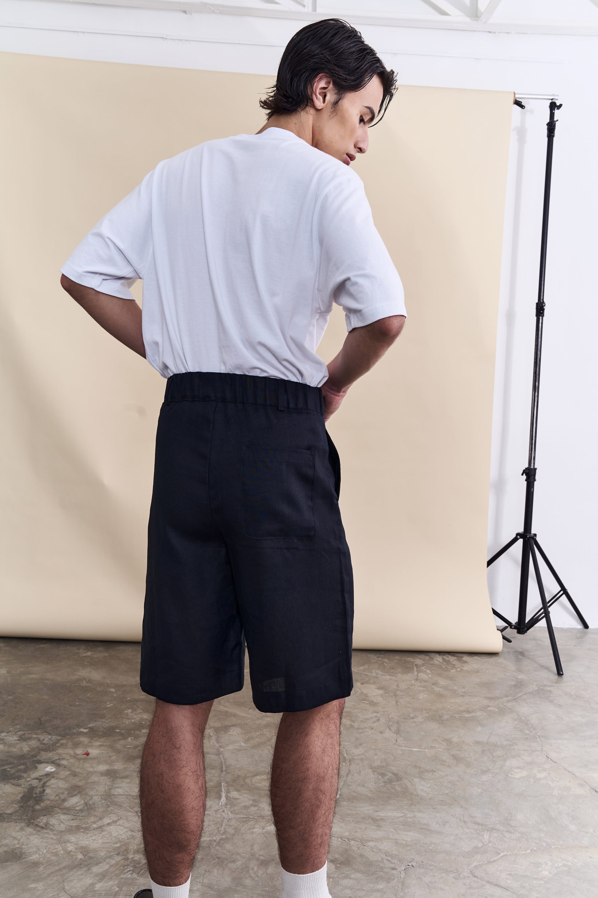 Oversized European Linen Shorts - Black