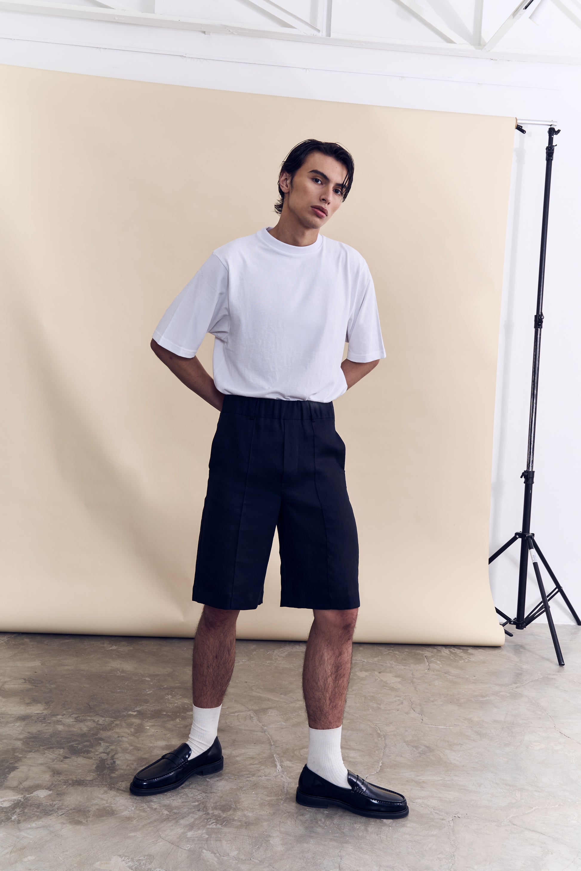 Oversized European Linen Shorts - Black